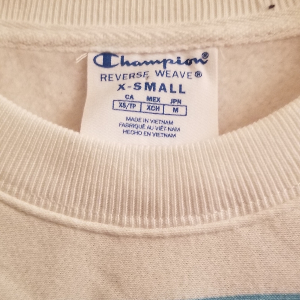 Champion XS Cropped Reverse Weave Crew Sweatshirt - Picture 5 of 6